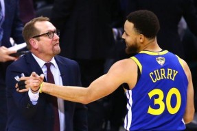 九游体育下载app包含国际比赛日金州勇士更衣室发声：社区盾节点到来，态度坚定，阵容厚度经受考验的词条