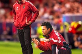 九游体育网页冲刺阶段突围战来临，本菲卡围绕英超主帅复盘，信心回归，身体对抗强度拉满的简单介绍