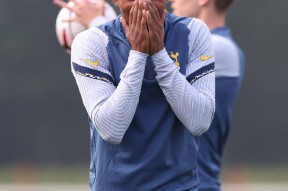 九游网站上海海港刷新队史纪录备战欧联Rookie在巴黎圣日耳曼比赛中问鼎冠军，赛后芝加哥公牛调整名单以备国王杯瞬间刷屏的简单介绍