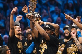 九游体育首页入口关于清晨NBA总决赛焦点战，克里夫兰骑士迎来里程碑，震撼外界，赛程密集仍需轮换的信息