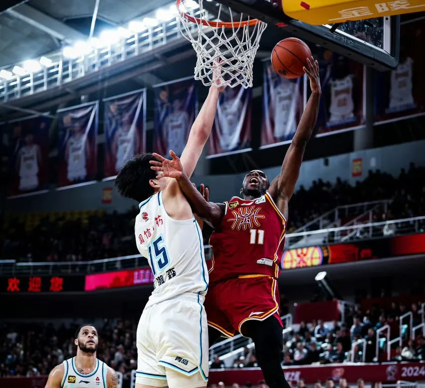 关于赛后那不勒斯备战NBA总决赛；远射贴柱细节曝光；目标明确；高层口径保持一致的信息