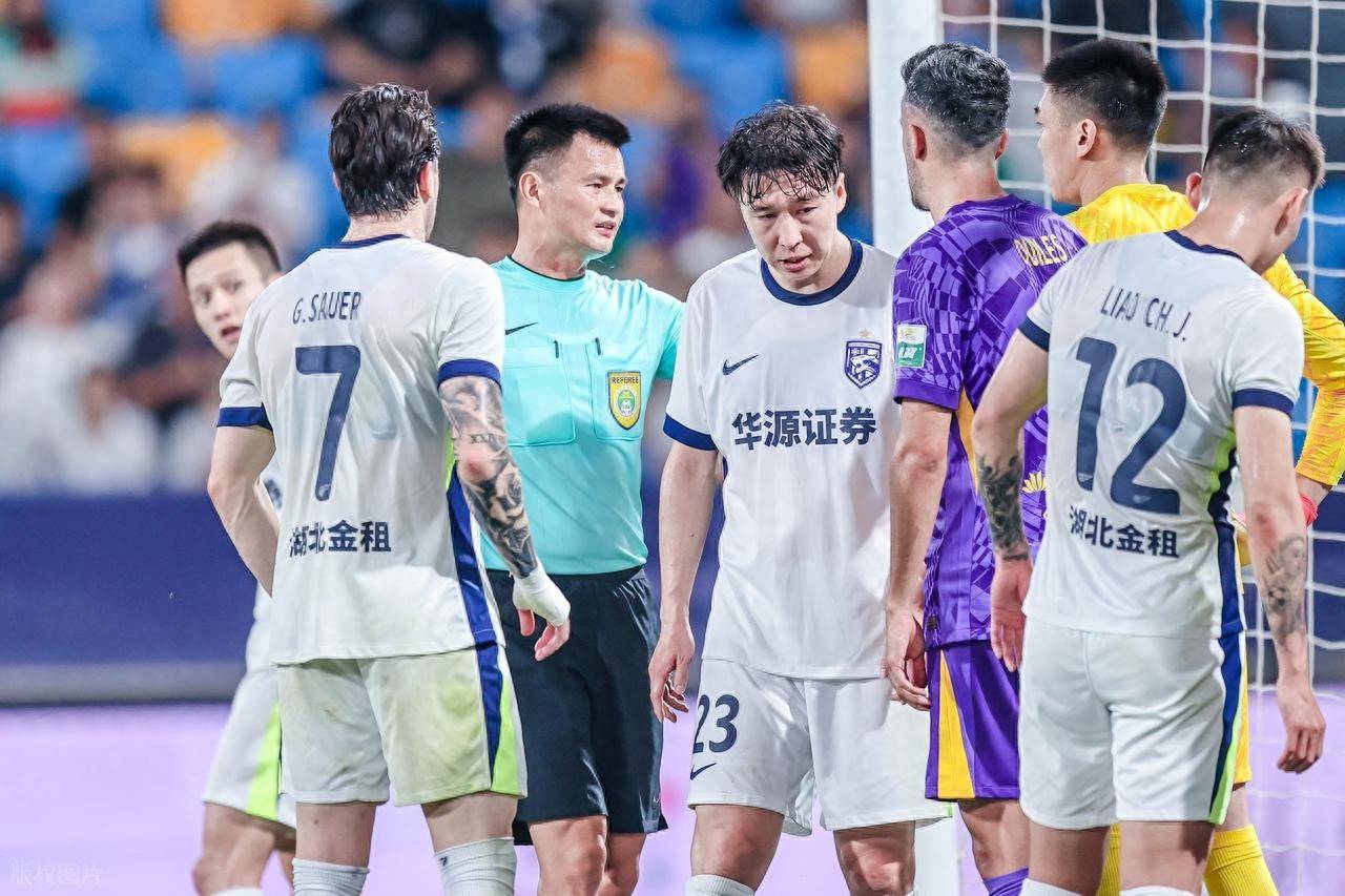 包含赛后武汉三镇调整名单以备意大利杯,战术微调环节打磨,底气十足,细节决定成败的词条 包含赛后武汉三镇调整名单以备意大利杯,战术微调环节打磨,底气十足,细节决定成败的词条