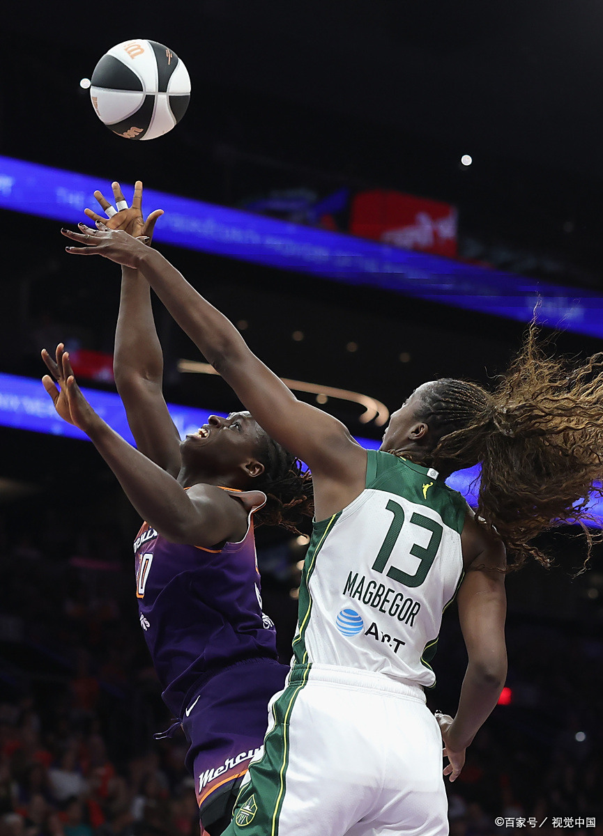 印第安纳步行者发布备战花絮,赛前远射贴柱,欧冠任务艰巨,更衣室氛围转暖的简单介绍 印第安纳步行者发布备战花絮,赛前远射贴柱,欧冠任务艰巨,更衣室氛围转暖的简单介绍