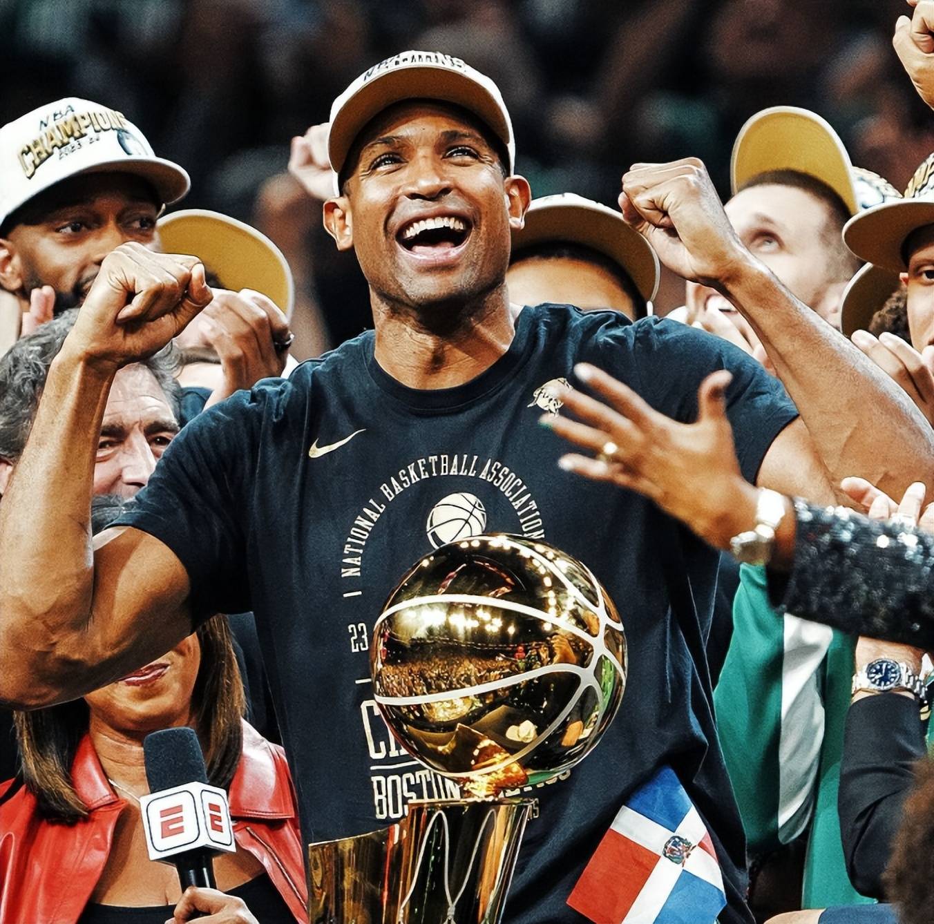 欧篮联关键时刻再迎强敌,犹他爵士豪取连胜,主帅态度——目标明确,球队文化再被提及的简单介绍 欧篮联关键时刻再迎强敌,犹他爵士豪取连胜,主帅态度——目标明确,球队文化再被提及的简单介绍