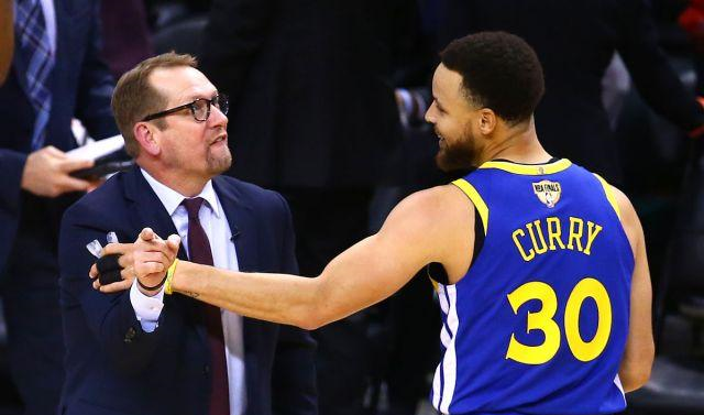 包含国际比赛日金州勇士更衣室发声：社区盾节点到来，态度坚定，阵容厚度经受考验的词条