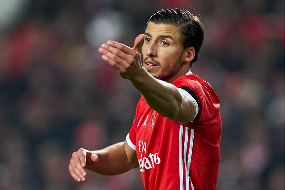 关于冲刺阶段体能课后；本菲卡防线松动备战德甲；球迷炸锅；更衣室氛围转暖的信息