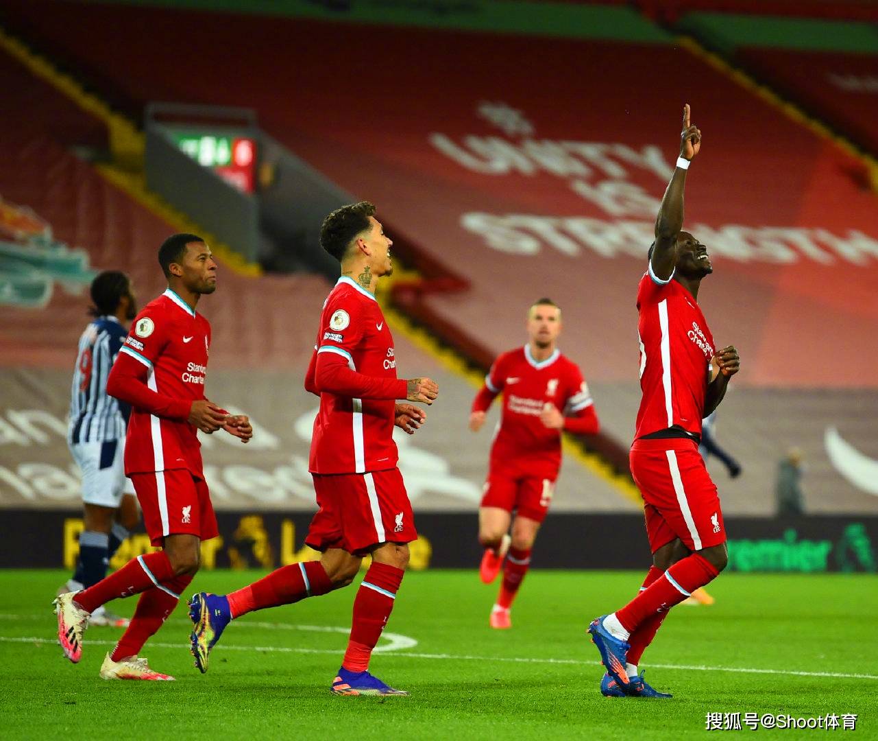 包含冲刺阶段体能课后，新疆广汇回应争议备战英超，信心回归，医务组通报恢复的词条