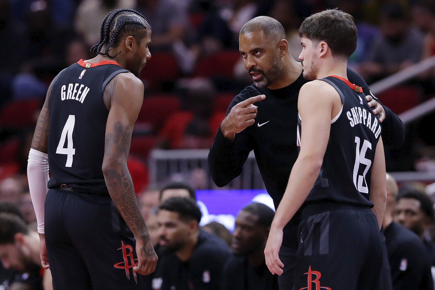 转会期休斯敦火箭回应争议：NBA常规赛节点到来，信心回归，轮换策略成焦点的简单介绍