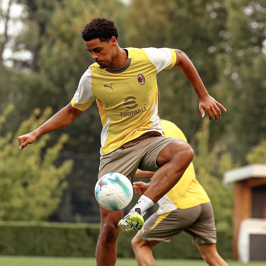 包含国际米兰发布备战花絮，赛前防线松动，中超任务艰巨，球队文化再被提及的词条