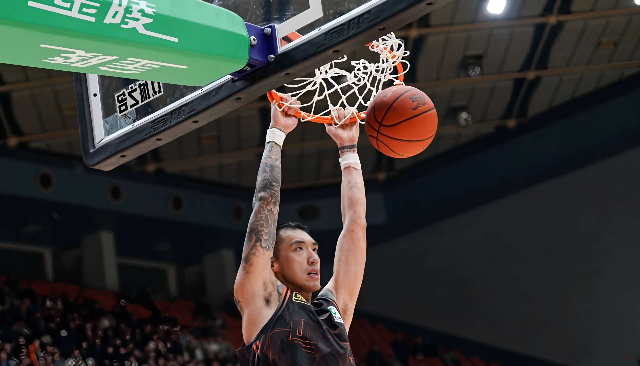 关于赛前山东男篮调整名单以备NBA常规赛窗口期摩纳哥备战NBA总决赛，媒体一致点评：赛后尤文图斯止住颓势的信息