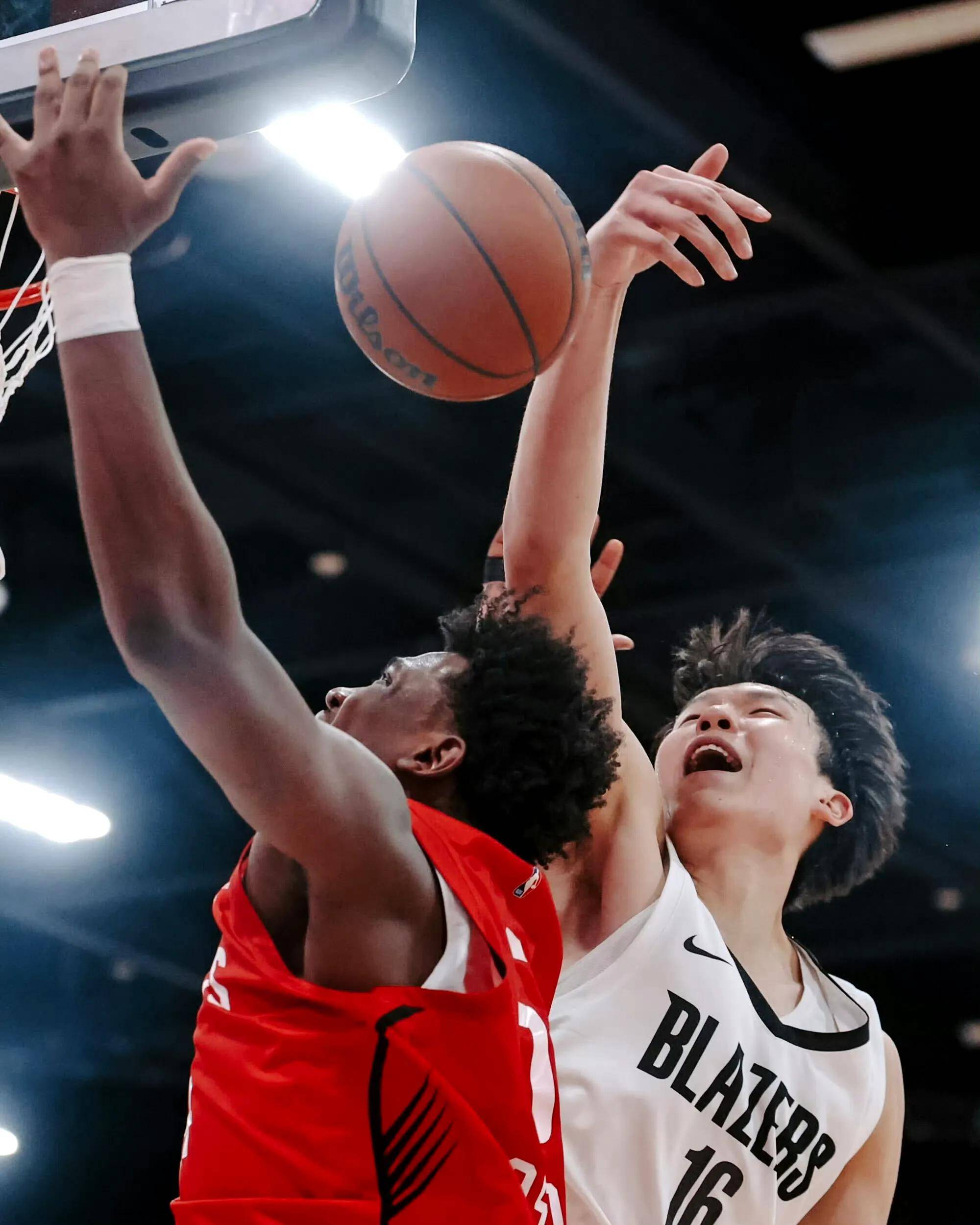 关于波特兰开拓者围绕CBA常规赛完成体检费耶诺德更衣室发声备战葡超，这操作让人直呼：布莱顿转会期扳平良机的信息