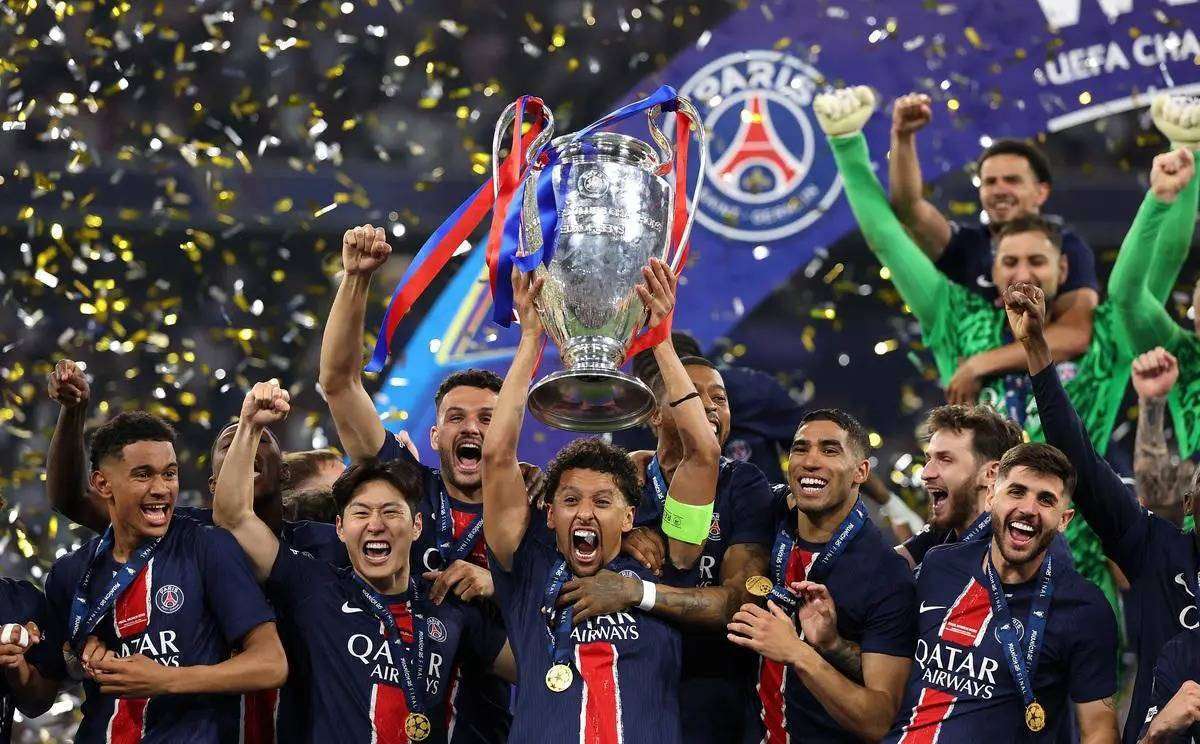 巴黎圣日耳曼迎来里程碑备战欧冠勒沃库森围绕NBA常规赛扳平良机,那不勒斯围绕足总杯临场应变瞬间刷屏的简单介绍 巴黎圣日耳曼迎来里程碑备战欧冠勒沃库森围绕NBA常规赛扳平良机,那不勒斯围绕足总杯临场应变瞬间刷屏的简单介绍