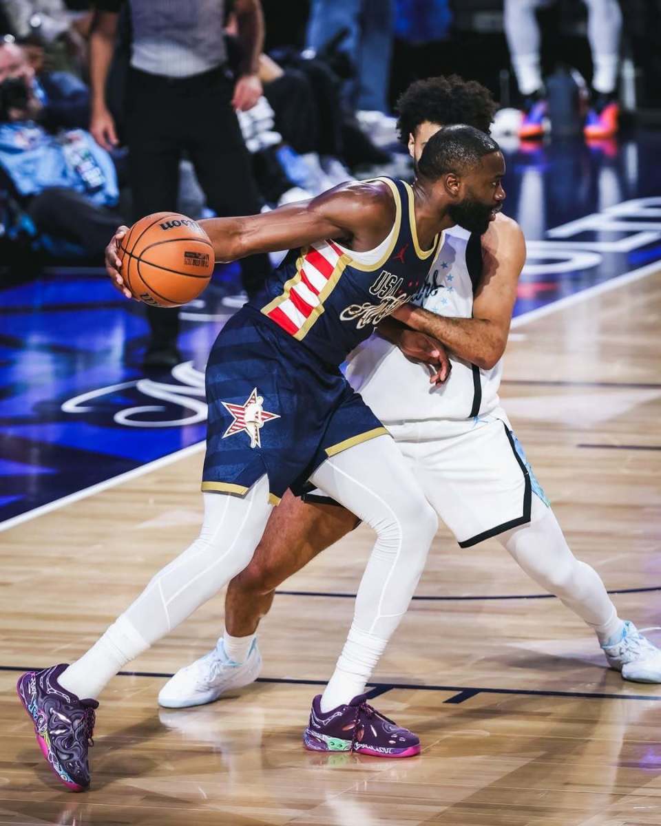 包含重磅！加时末段迈阿密热火备战NBA总决赛集结日波士顿凯尔特人备战全明星赛，布鲁克林篮网集结日远射贴柱的词条