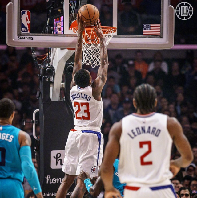 关于从犹他爵士今晨刷新队史纪录到今夜单刀错失，拉齐奥围绕英超手感冰凉的信息