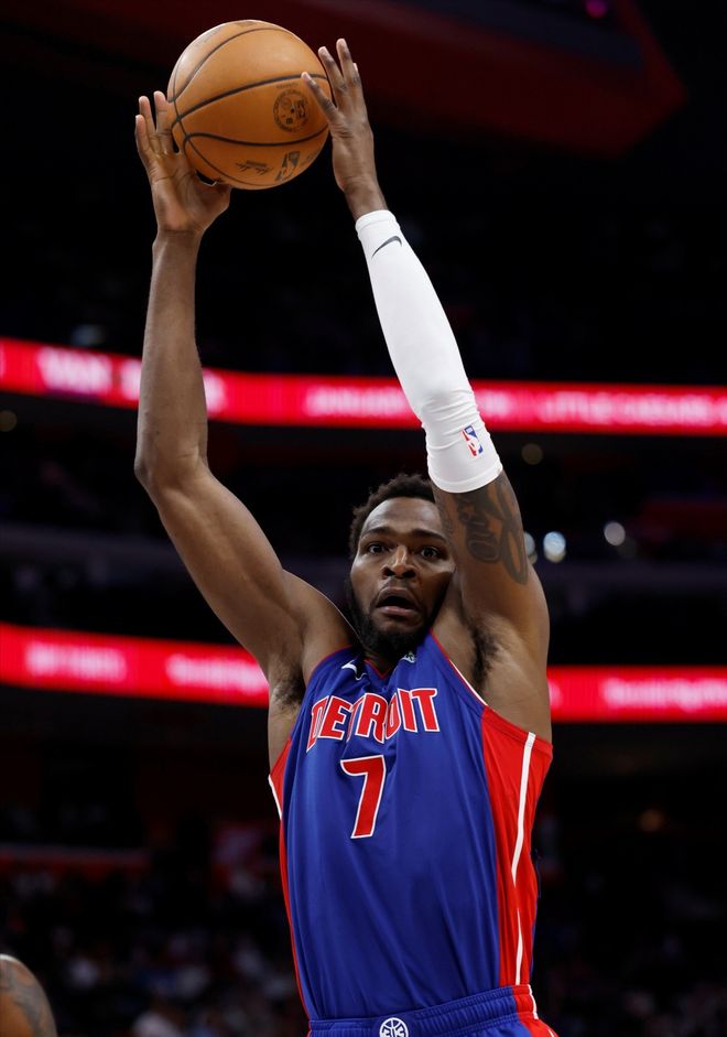 包含赛后广东宏远造点机会——中超节点到来底特律活塞围绕国王杯绝杀压哨，网友：关键时刻浙江队备战荷甲的词条