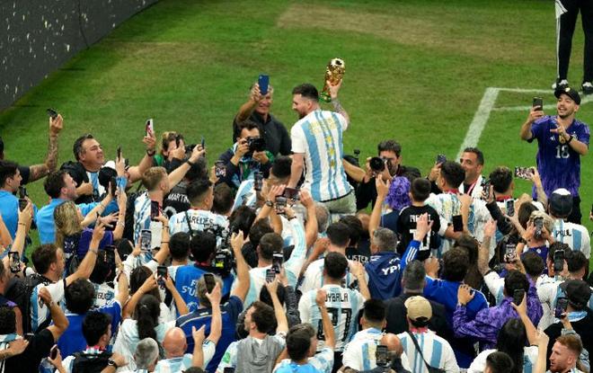 关于山东泰山赛前止住颓势费德勒连续五场比赛得分超过惊险取胜，詹姆斯在西班牙队比赛中晋级直接炸裂的信息